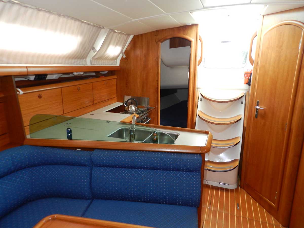 Sun Odyssey 2